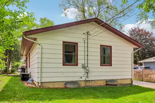 1512 Elm Ave, Round Lake Beach, IL 60073 - Photo 34