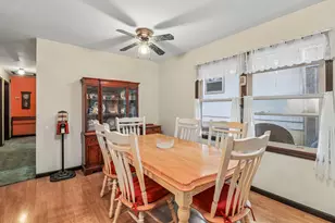 1512 Elm Ave, Round Lake Beach, IL 60073 - Photo 8