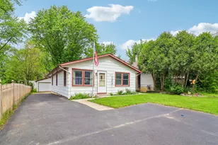 1512 Elm Ave, Round Lake Beach, IL 60073 - Photo 2