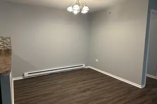 1545 W Crystal Rock Ct, Round Lake Beach, IL 60073 - Photo 12