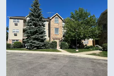 1545 W Crystal Rock Court #1D, Round Lake Beach, IL 60073 - Photo 2