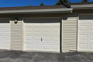 1545 W Crystal Rock Ct, Round Lake Beach, IL 60073 - Photo 18