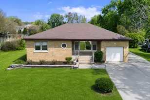 2726 186th St, Lansing, IL 60438 - Photo 1
