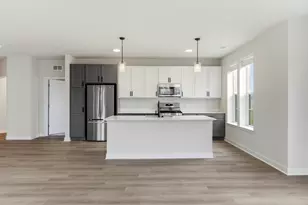 250 McHenry Rd, Buffalo Grove, IL 60089 - Photo 30