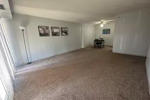 1800 Huntington Blvd, Hoffman Estates, IL 60169 - Photo 10