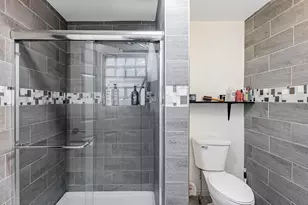 1140 N Ridgeway Ave, Chicago, IL 60651 - Photo 8