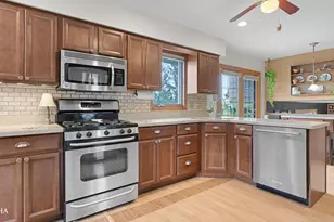 16149 Eagle Ridge Dr, Tinley Park, IL 60477 - Photo 10