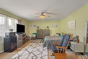 1979 Bluff Ct, Round Lake, IL 60073 - Photo 30
