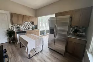909 W Prairie St, Marion, IL 62959 - Photo 12