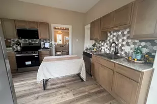 909 W Prairie St, Marion, IL 62959 - Photo 14