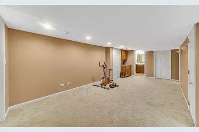 3818 Russett Lane, Northbrook, IL 60062 - Photo 20