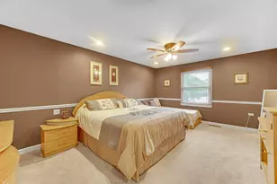 3818 Russett Ln, Northbrook, IL 60062 - Photo 16