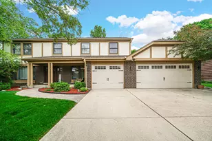 3818 Russett Ln, Northbrook, IL 60062 - Photo 1