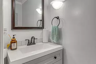 3818 Russett Ln, Northbrook, IL 60062 - Photo 8