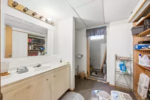 1968 Columbus St, Ottawa, IL 61350 - Photo 22