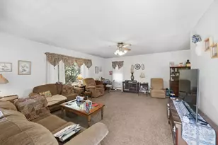 1968 Columbus St, Ottawa, IL 61350 - Photo 18