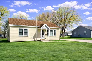 1410 Bennett Dr, Rock Falls, IL 61071 - Photo 2
