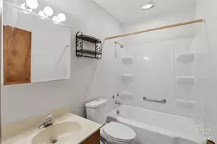 409 Main St, Crescent City, IL 60928 - Photo 14