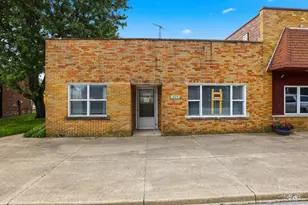 409 Main St, Crescent City, IL 60928 - Photo 2
