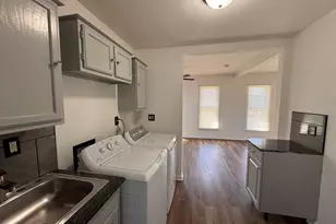 404 Sherman St, Joliet, IL 60433 - Photo 12