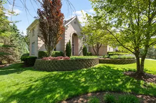 320 Camelot Ln, Libertyville, IL 60048 - Photo 4