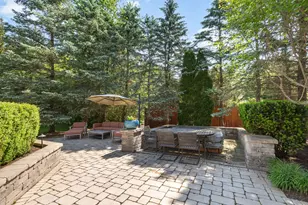 320 Camelot Ln, Libertyville, IL 60048 - Photo 46
