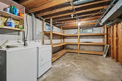 331 E Dresser Road, Dekalb, IL 60115 - Photo 10