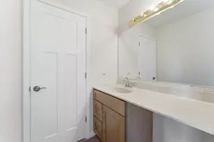 15826 Farm Hill Dr, Orland Park, IL 60462 - Photo 10