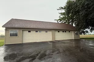 311 Stouffer Rd, Sterling, IL 61081 - Photo 16