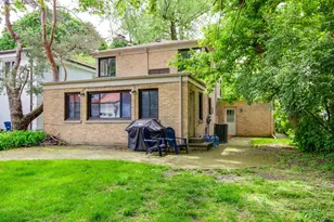 1741 Beverly Pl, Highland Park, IL 60035 - Photo 22
