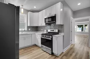 6233 S Claremont Ave, Chicago, IL 60636 - Photo 2
