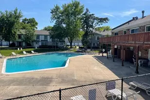 1694 Farragut Ct, Wheaton, IL 60189 - Photo 18