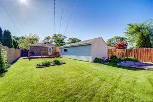 11017 McVicker Ave, Chicago Ridge, IL 60415 - Photo 12