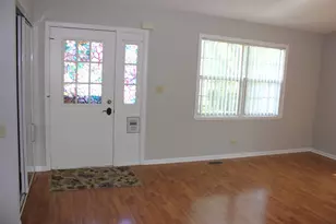 410 Ashwood Ct, Vernon Hills, IL 60061 - Photo 18