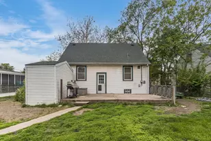 17639 Roy St, Lansing, IL 60438 - Photo 4