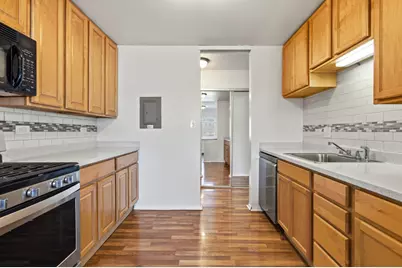 2620 N Windsor Drive #204, Arlington Heights, IL 60004 - Photo 8