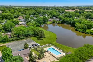 858 Shorewood Dr, Bartlett, IL 60103 - Photo 32