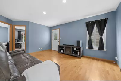 2099 Kathleen Circle, Montgomery, IL 60538 - Photo 4