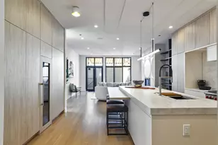 1418 W Warner Ave, Chicago, IL 60613 - Photo 2