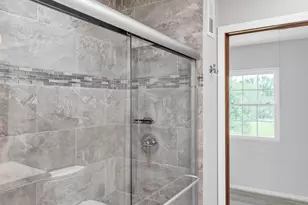 379 Ascot Ln, Streamwood, IL 60107 - Photo 16