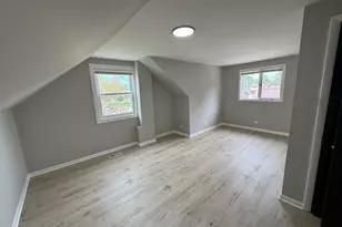 16439 Cottage Grove Ave, South Holland, IL 60473 - Photo 18
