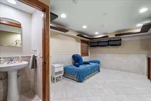 4947 Estes Ave, Skokie, IL 60077 - Photo 28