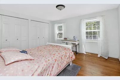 2S742 Avenue Orleans, Oak Brook, IL 60523 - Photo 16