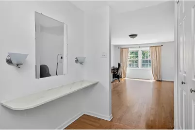 2S742 Avenue Orleans, Oak Brook, IL 60523 - Photo 12