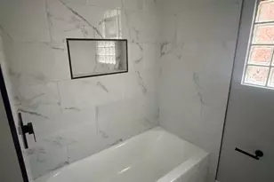 9800 S 51st Ave, Oak Lawn, IL 60453 - Photo 2