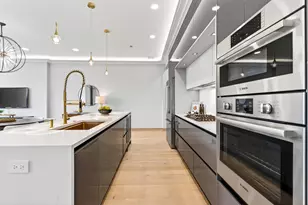 2024 W Irving Park Rd, Chicago, IL 60618 - Photo 10