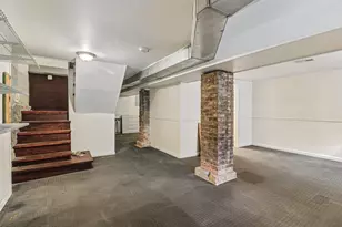 10540 S Maryland Ave, Chicago, IL 60628 - Photo 16