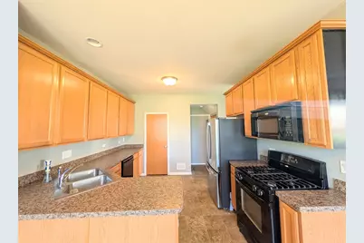 1014 Heron Circle, Joliet, IL 60431 - Photo 6
