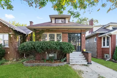 7643 S Paxton Avenue, Chicago, IL 60649 - Photo 1