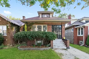 7643 S Paxton Ave, Chicago, IL 60649 - Photo 1